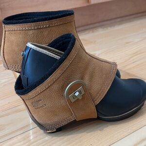Sorel Women's Black and Tan Ankle Booties